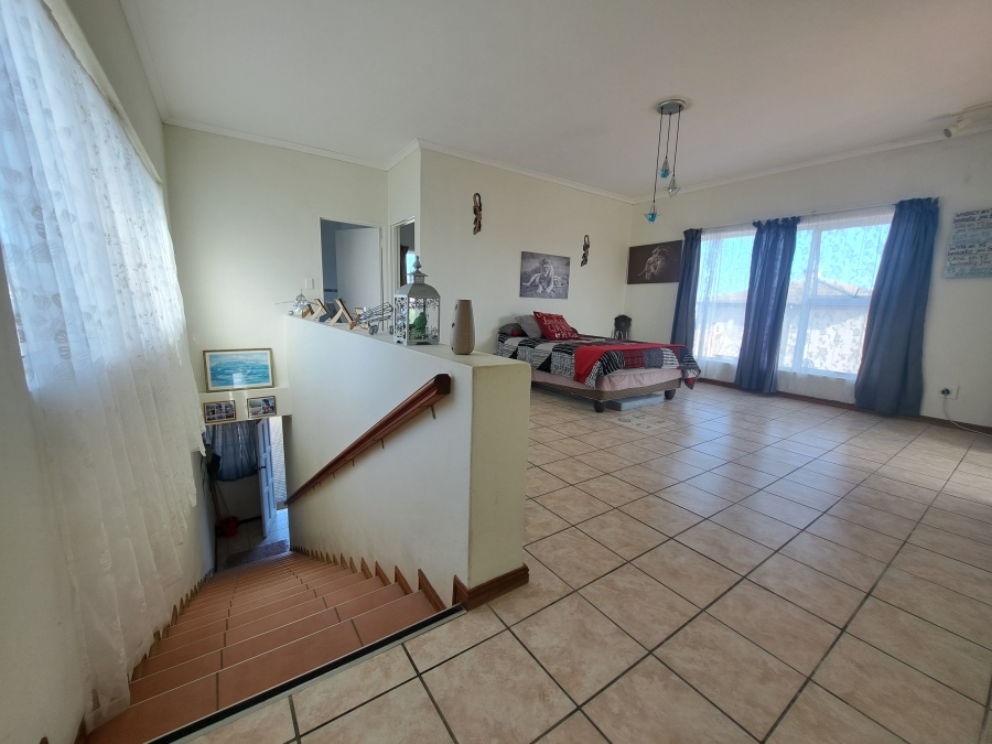 3 Bedroom Property for Sale in Myburgh Park Western Cape